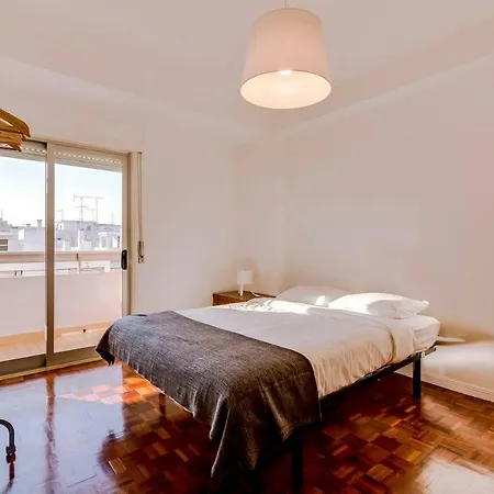 Stunning Views 3 Bed - 5 Min - Center - * ファロ